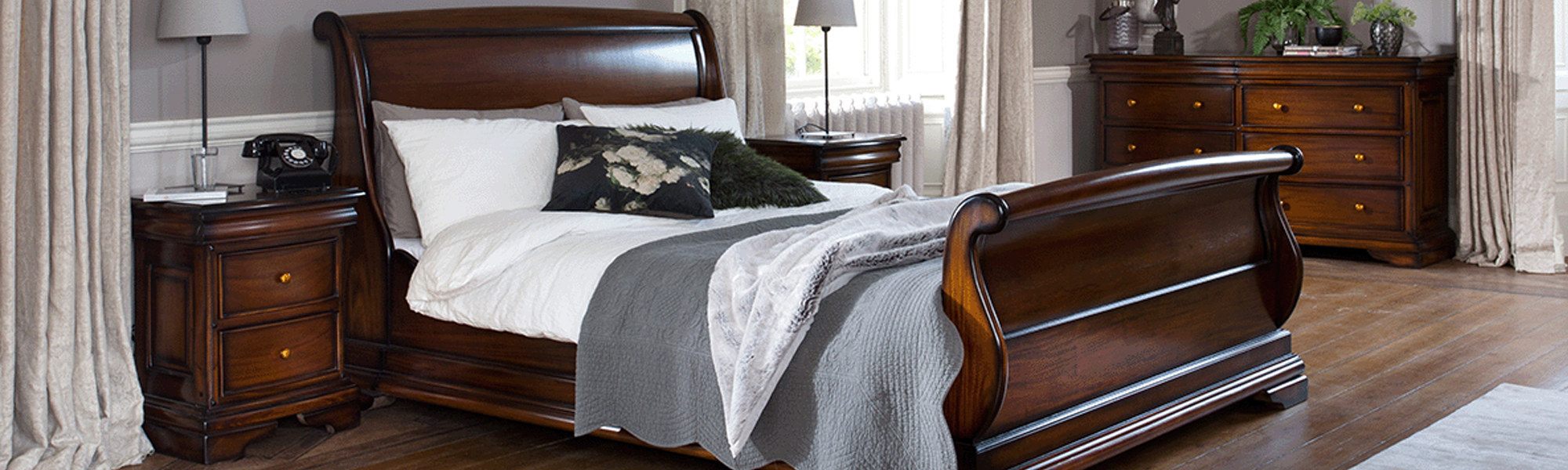 Wooden Kingsize Bedsteads